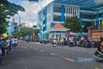 TPHCM: Trường TH Hùng Vương chưa tổ chức ăn bán trú, nhiều phụ huynh phải xin nghỉ làm đưa đón trẻ