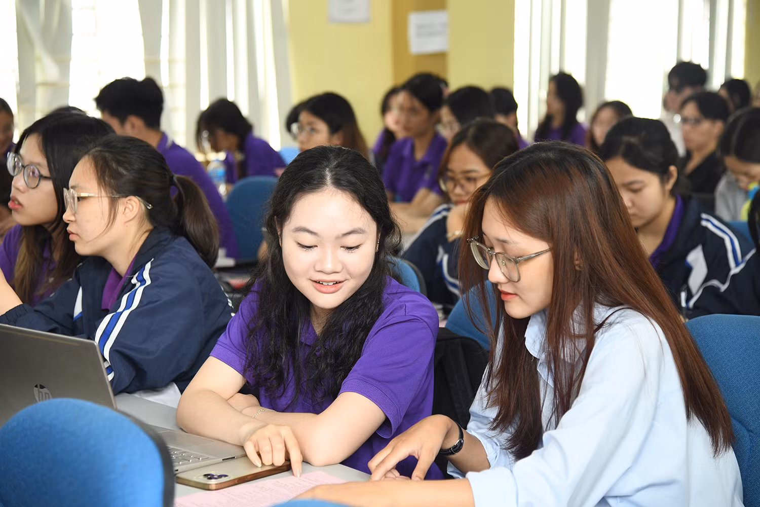 Sau khi hoàn thành chương trình Thạc sĩ Lý luận và Phương pháp dạy học tích hợp, học viên có thể đảm nhiệm nhiều vị trí quan trọng trong hệ thống giáo dục.