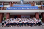 706 học sinh Trường Tiểu học Minh Thạnh tiếp nhận hệ thống máy lọc nước tại trường trước năm học mới