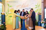 Vietnam Airlines “kể chuyện bằng hương sen” với hệ sinh thái mùi hương Nhã trên toàn hành trình bay