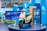 VinFast bảo hành chính hãng 6 năm cho xe, 8 năm cho pin xe máy điện