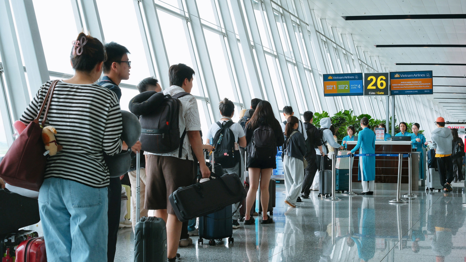 anh-91-vietnam-airlines-thuc-hien-chuyen-bay-thu-thach-ben-vung-showcase-flight-2026-bang-boeing-787-9-dua-cac-thay-doi-trong-khai-thac-dich-vu-va-chuoi-di-chuyen-vao-khuon-kho-the-aviation-challenge-tac-202.jpg