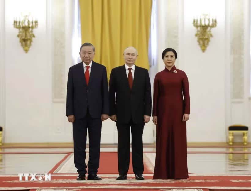 tong-thong-nga-putin-chu-tri-le-don-tong-bi-thu-chu-tich-nuoc-to-lam-cung-phu-nhan-9013980-1.jpg