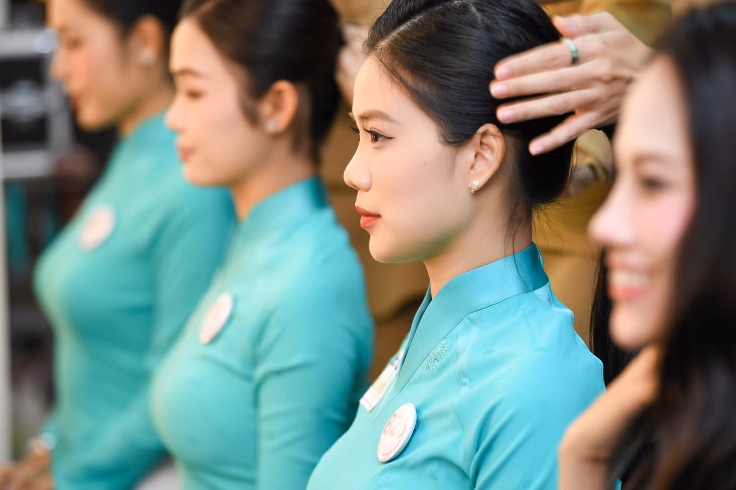 4-tu-hanh-trinh-hoa-hau-viet-nam-2026-cac-thi-sinh-co-them-co-hoi-tiep-tuc-phat-trien-trong-mot-moi-truong-nghe-nghiep-moi-tai-vietnam-airlines.jpg