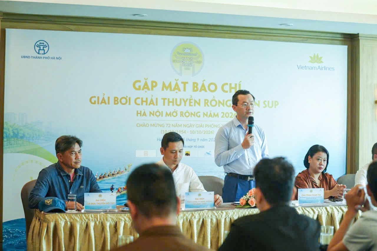 1-ong-pham-xuan-tai-pho-giam-doc-so-van-hoa-the-thao-va-du-lich-ha-noi-phat-bieu-tai-su-kien.jpg