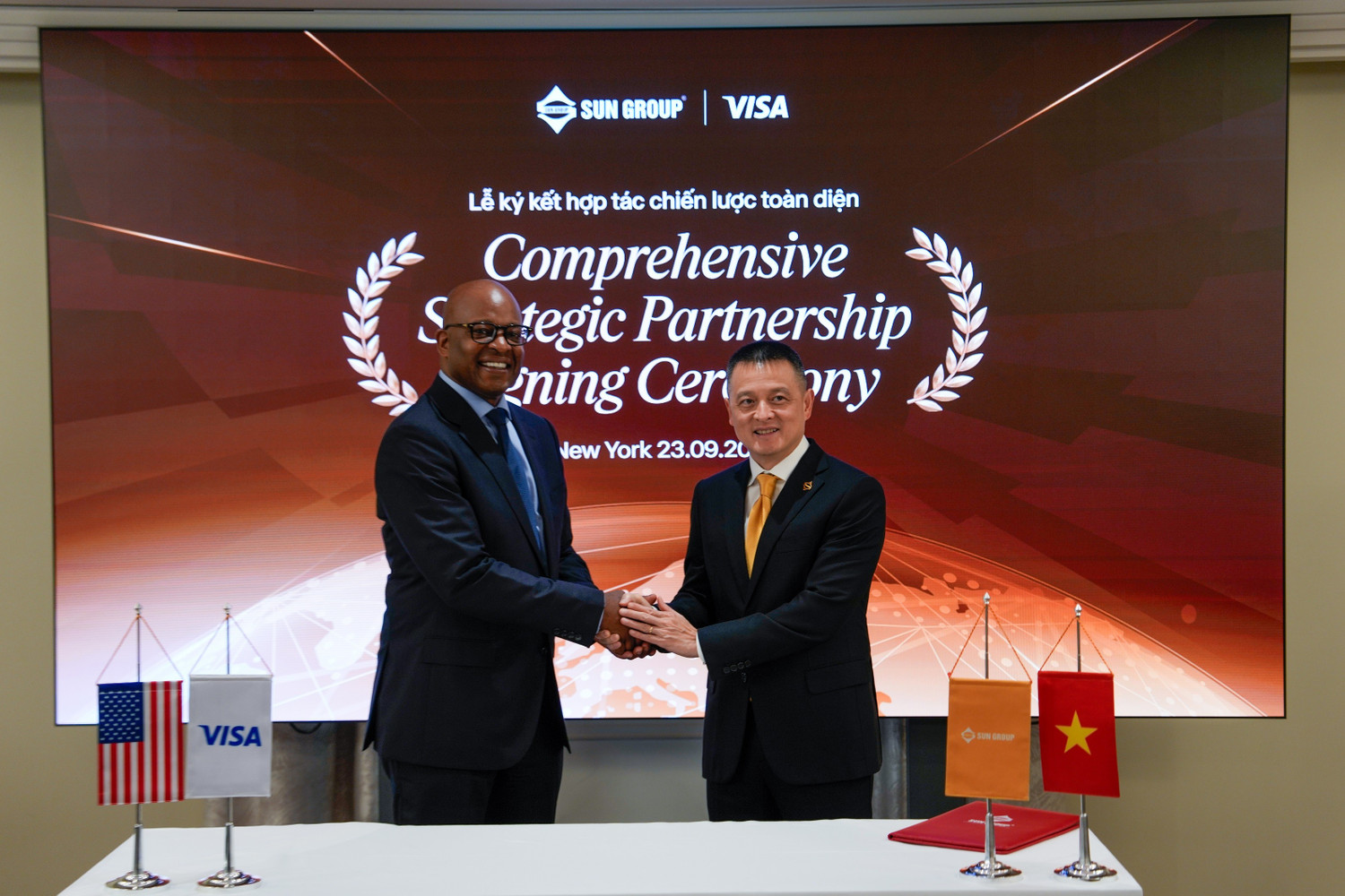sun-group-visa-dai-dien.jpg