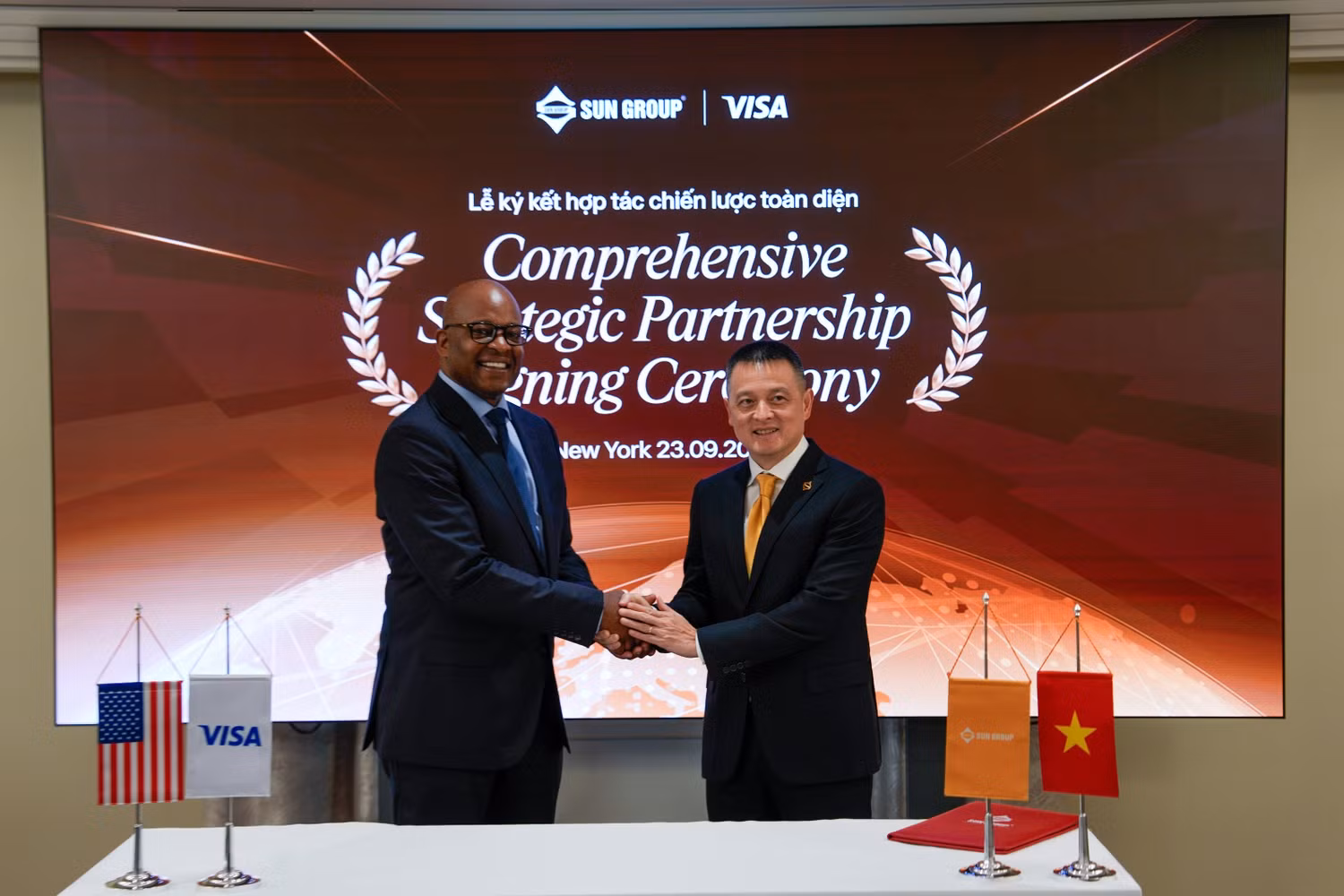 sun-group-visa-dai-dien.jpg