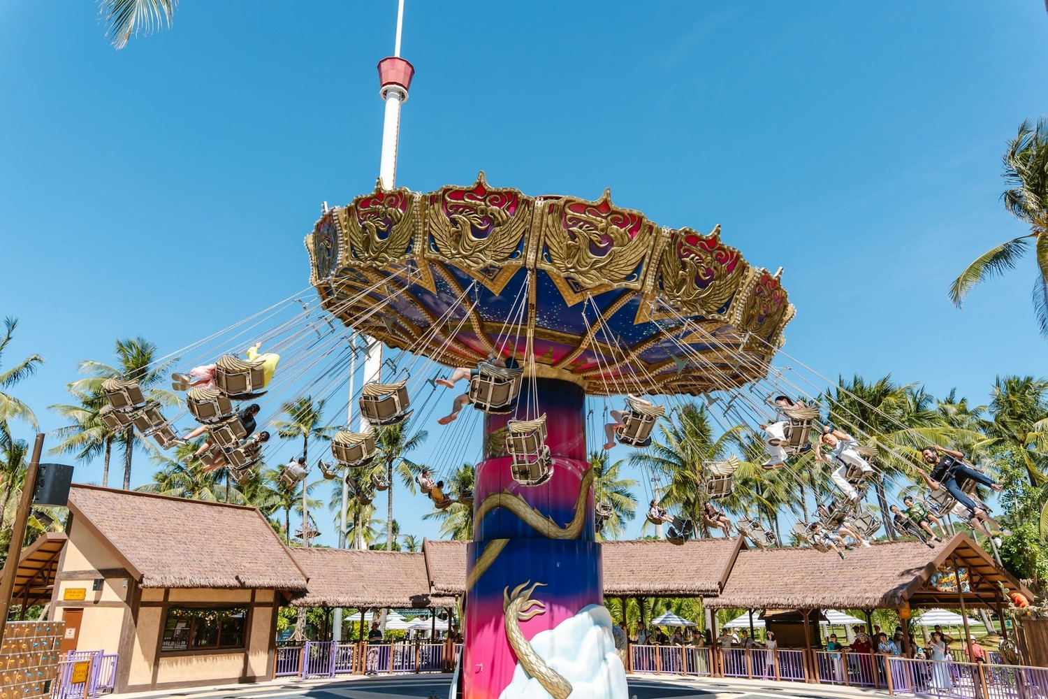 sunworld-hon-thom6.jpg