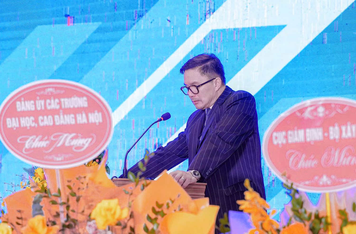 Phó Giáo sư, Tiến sĩ, Kiến trúc sư Lê Quân - Hiệu trưởng Trường Đại học Kiến trúc Hà Nội phát biểu tại buổi lễ. Ảnh: NTCC.