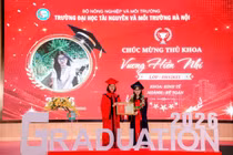 Từ "mối duyên" ngoài dự tính đến thủ khoa đầu ra Trường Đại học Tài nguyên và Môi trường Hà Nội