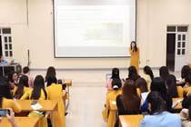 Sắp xếp cơ sở đào tạo giáo viên: Đừng chỉ dựa theo tên gọi có chữ "sư phạm" hay không