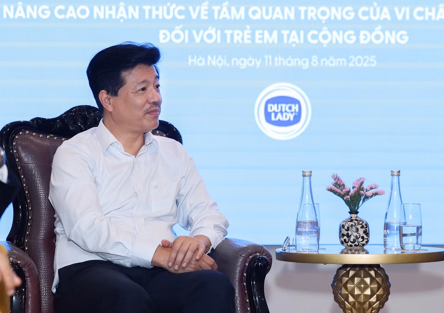 hinh-21-dai-dien-t5g-abeo3186.jpg