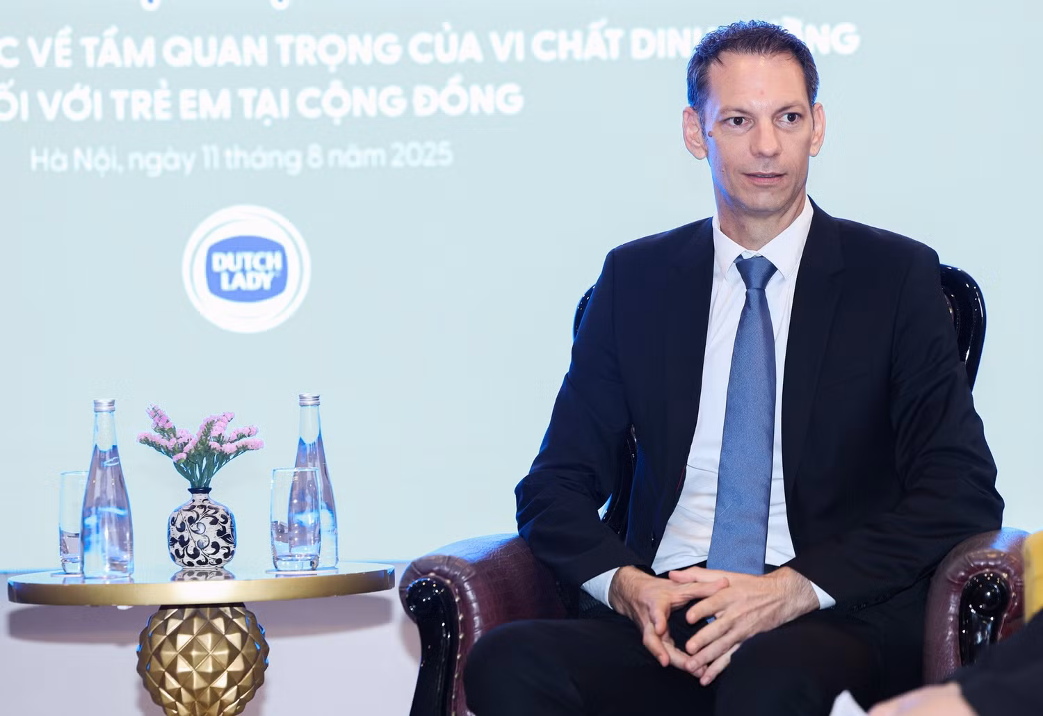 hinh-31-dai-dien-fcv-abeo3150.jpg