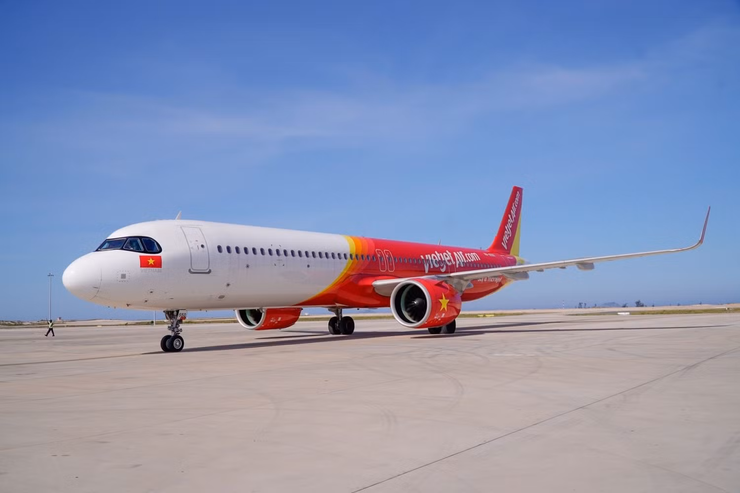 tau-bay-vietjet-1.jpg