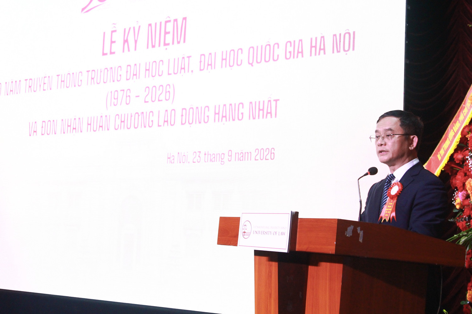 truong-dai-hoc-luat-dai-hoc-quoc-gia-ha-noi-2.jpg