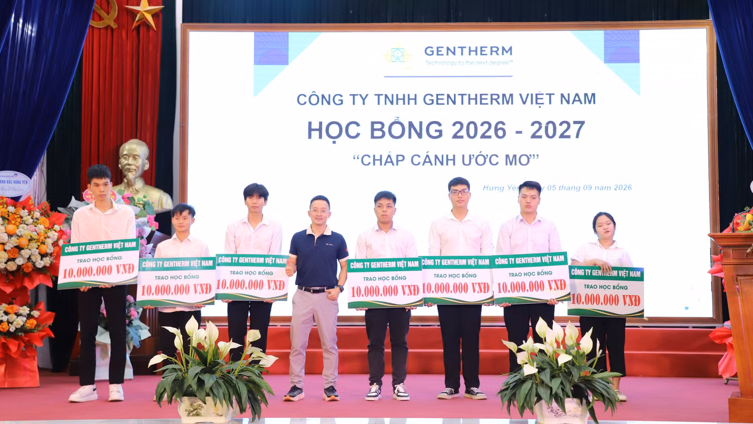 truong-dai-hoc-cong-nghe-ky-thuat-hung-yen-khai-giang-nam-hoc-2026-2027-5.jpg