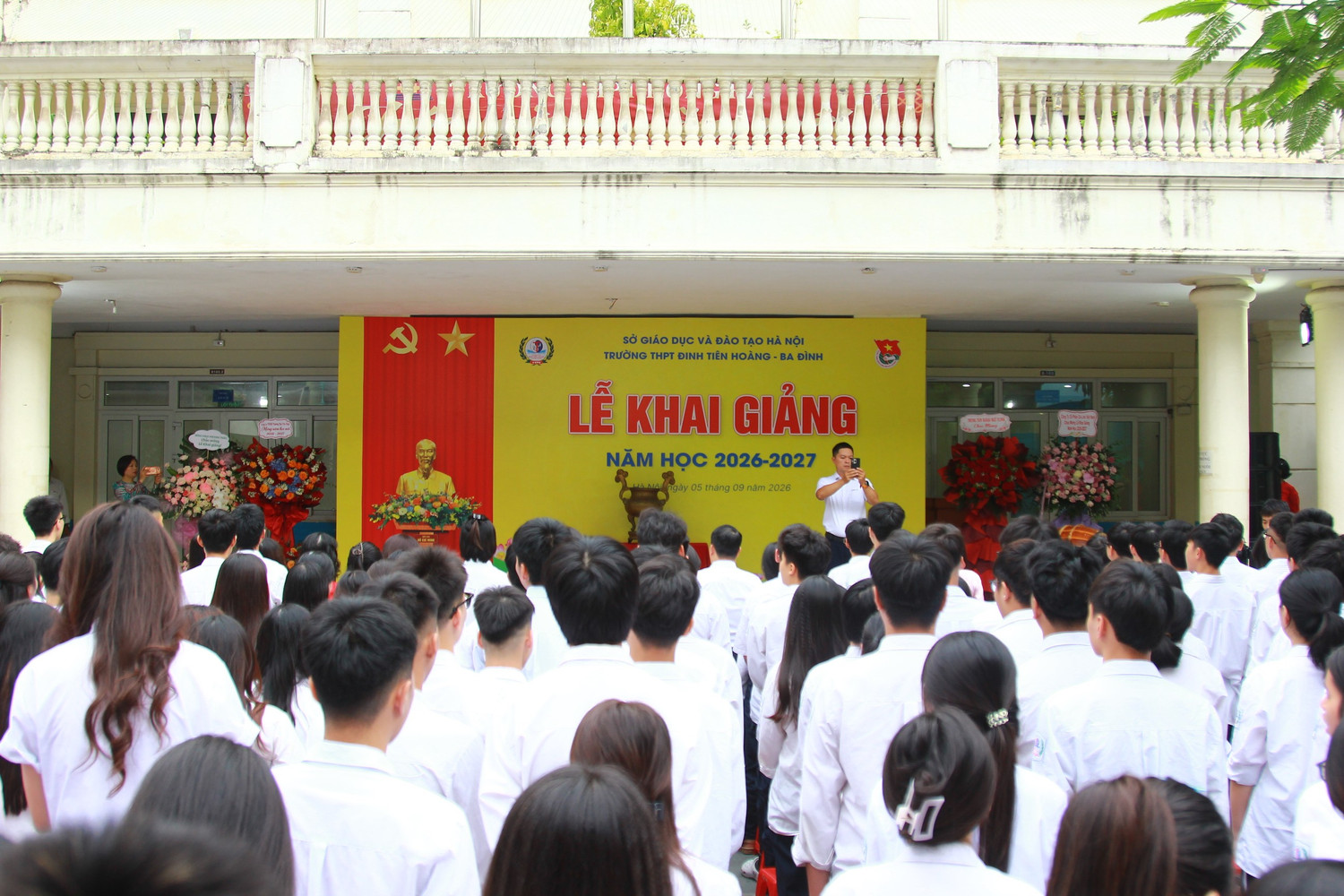 truong-thpt-dinh-tien-hoang-khai-giang-nam-hoc-2026-2027-13.jpg