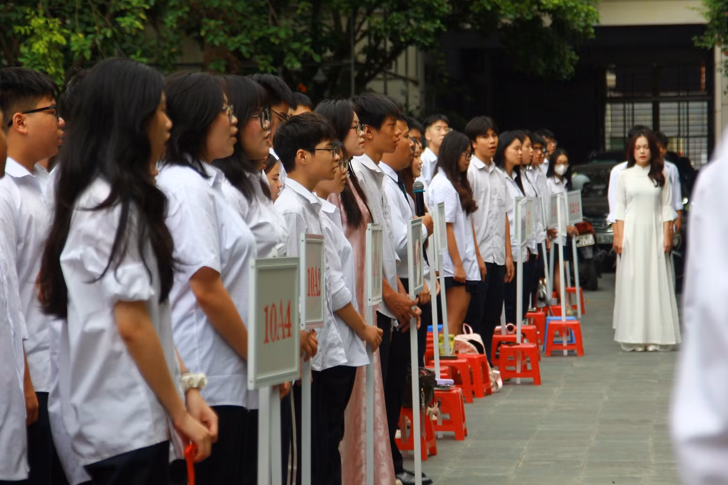 truong-thpt-dinh-tien-hoang-khai-giang-nam-hoc-2026-2027-14.jpg