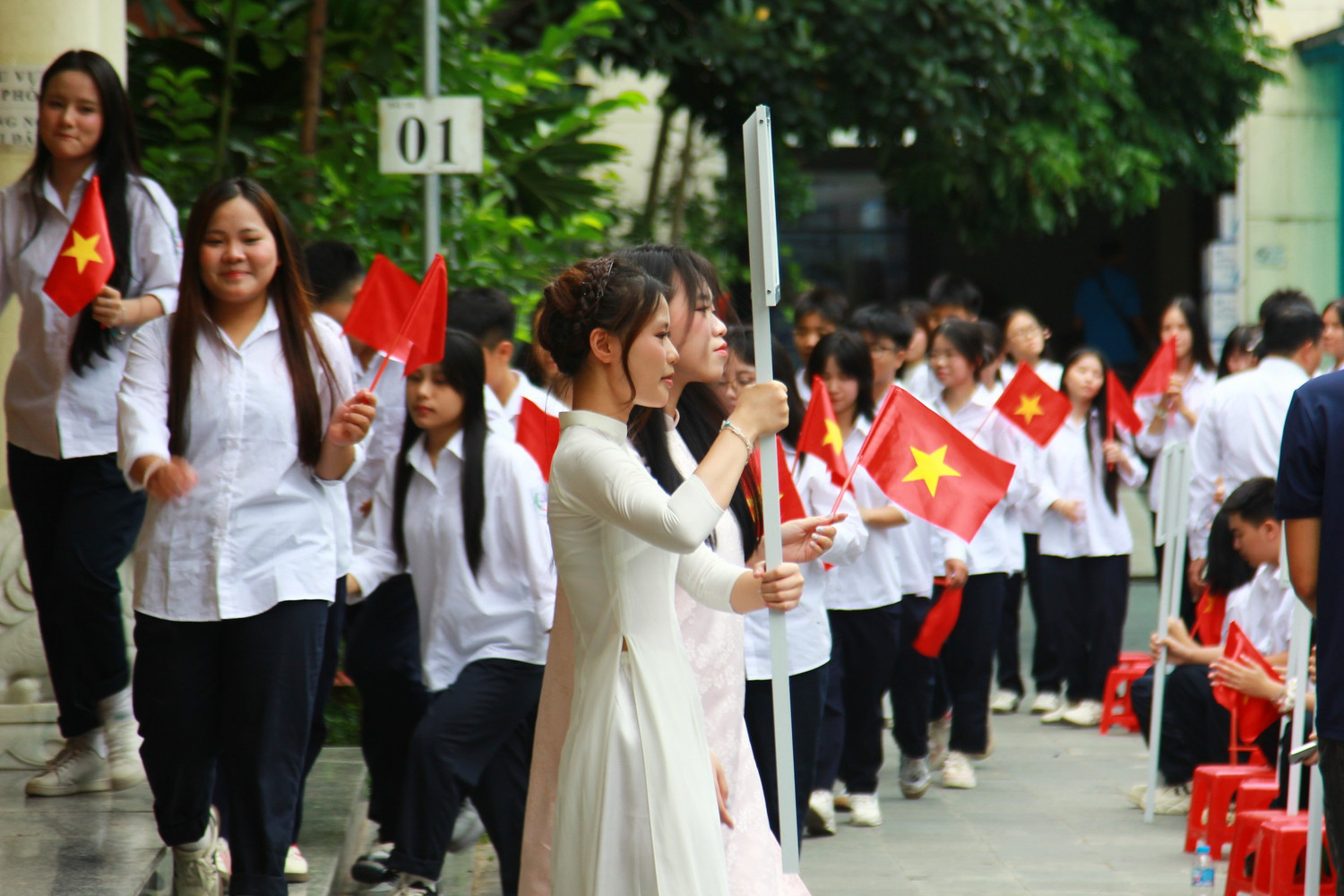 truong-thpt-dinh-tien-hoang-khai-giang-nam-hoc-2026-2027-7.jpg