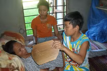 Xin hãy giúp đỡ gia đình tôi