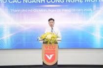Thứ trưởng Bộ GD&ĐT: Nhà trường, doanh nghiệp cần xây dựng cách tiếp cận đào tạo dựa vào nền tảng AI