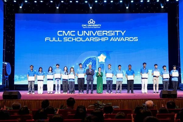 Quỹ học bổng “CMC - Vì bạn xứng đáng” được duy trì kể từ khi trường thành lập