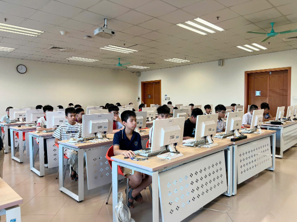 Các thí sinh tham dự vòng thi Chung kết Olympic Toán tuổi thơ Online toàn quốc 2026. Ảnh: NXBGDVN