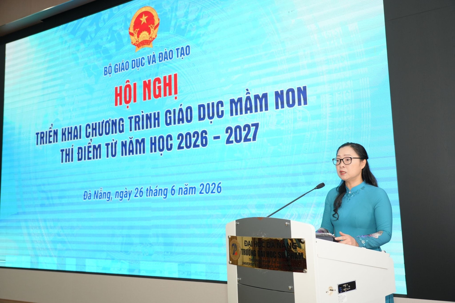 Thứ trưởng Bộ Giáo dục và Đào tạo Nguyễn Thị Quyên Thanh phát biểu tại hội nghị. Ảnh: UED