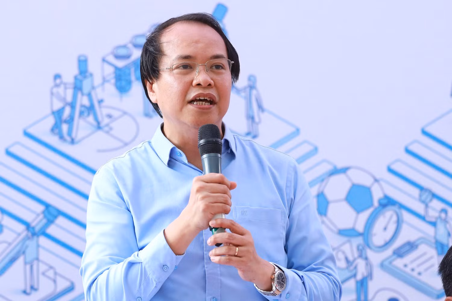 nguyen-vu-khanh.jpg
