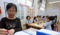 Giáo viên phải làm sao khi thông tư, văn bản chỉ đạo của Bộ "đá nhau"?