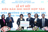 PVcomBank ký kết hợp tác và trao học bổng toàn phần tới SV Trường ĐH Điện lực 