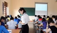 Trái khoáy chuyện giáo viên nghỉ lễ, nghỉ phép…rồi phải dạy bù