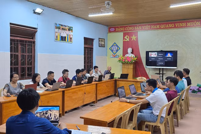Giảng dạy AI từ năm học 2026-2027, trường vùng khó làm gì để triển khai hiệu quả?
