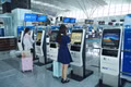 Vietnam Airlines thử nghiệm làm thủ tục và gửi hành lý tự động cho chuyến bay quốc tế tại Nội Bài