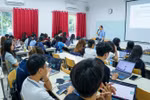 Tiếng Anh là ngôn ngữ thứ hai tại UEB - cầu nối để hội nhập học thuật và nghề nghiệp
