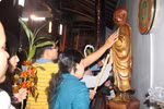 Chướng mắt: Hành động không thể chấp nhận ở chốn linh thiêng (P10)