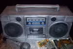  Nổ đài Cassette người chồng chết tại chỗ, vợ và con bị thương nặng