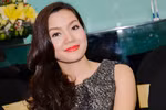 Ngọc Anh cười quyến rũ