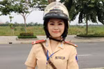 Lương Bích Hữu làm cảnh sát giao thông