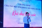 Thầy HT dặn HS phải luôn khiêm tốn, thấu cảm, bình tĩnh sống, nỗ lực không ngừng