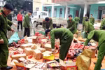 Bắt đối tượng mua bán pháo nổ, thu giữ 133 kg pháo 