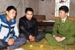 Hai công an viên liên tiếp bị các thanh niên tấn công trọng thương