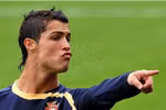 Đỏ mặt với những tấm ảnh hài hước 'khó đỡ' của Ronaldo