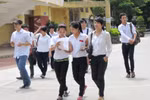 Hàng chục thí sinh bỏ thi, 1 thanh tra bị tai nạn giao thông