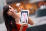 "Thiên thần" Miss Teen 2012 và Mai Thỏ cực cute với Zalo