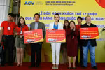 VietJetAir tặng "1 năm bay miễn phí" cho khách hàng thứ 12 triệu