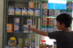 Vụ sữa nhiễm khuẩn: Fonterra, Abbott, Dumex thu hồi hàng loạt sản phẩm