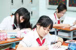 Hiệu phó ‘vừa đá bóng, vừa thổi còi’ gây xôn xao ngành giáo dục quận 4