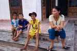 Mất nguồn thu từ biển, nhiều học sinh đứng trước nguy cơ thất học