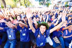 "Viết hộ nhiều người"